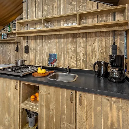 Safari Tent With Kitchen, 8 Km From Helmond